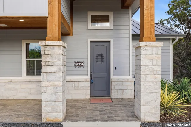 2551 Lakeshore Dr Canyon Lake, TX 78133