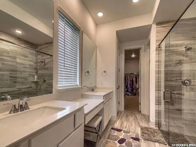 501 HUNTWICK DRIVE Boerne, TX 78006