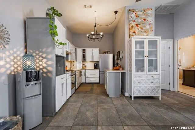 1182 Wagon Wheel Road Eagle Pass, TX 78852