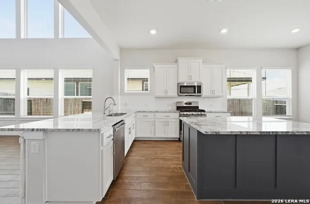 1027 Haystack New Braunfels, TX 78130