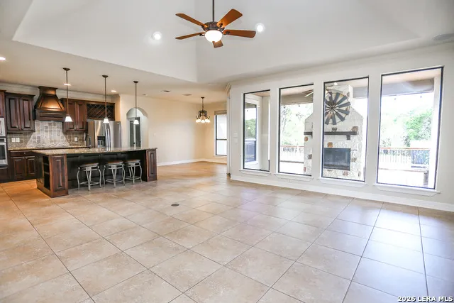 10406 RINDERFARM CT New Braunfels, TX 78132