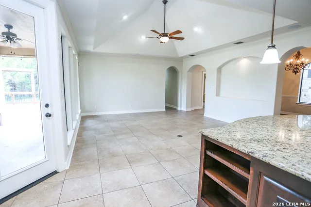 10406 RINDERFARM CT New Braunfels, TX 78132