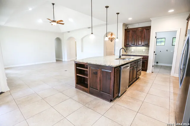 10406 RINDERFARM CT New Braunfels, TX 78132