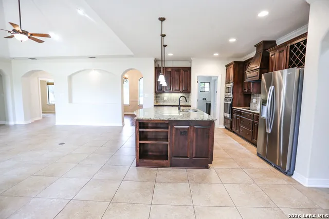 10406 RINDERFARM CT New Braunfels, TX 78132