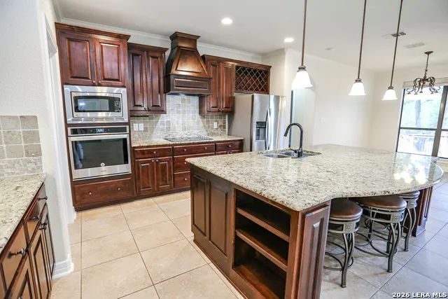 10406 RINDERFARM CT New Braunfels, TX 78132
