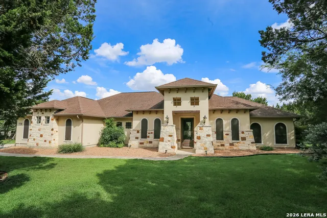10406 RINDERFARM CT New Braunfels, TX 78132