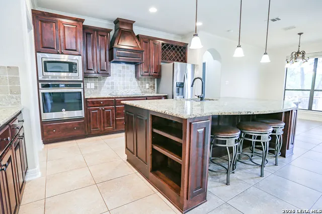 10406 RINDERFARM CT New Braunfels, TX 78132