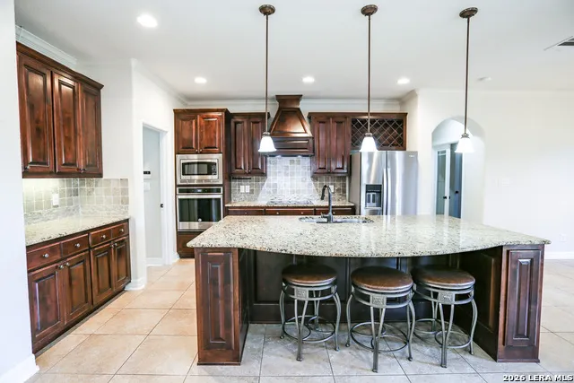10406 RINDERFARM CT New Braunfels, TX 78132
