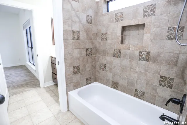 10406 RINDERFARM CT New Braunfels, TX 78132
