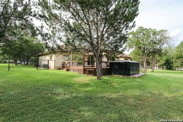10406 RINDERFARM CT New Braunfels, TX 78132