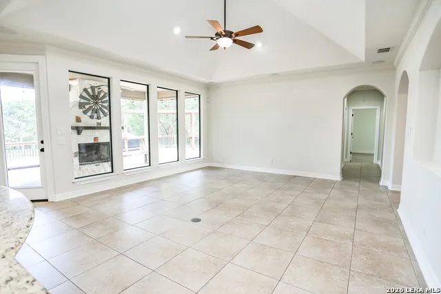 10406 RINDERFARM CT New Braunfels, TX 78132
