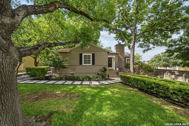 330 W AGARITA AVE San Antonio, TX 78212