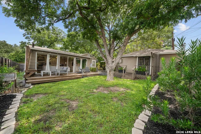 330 W AGARITA AVE San Antonio, TX 78212