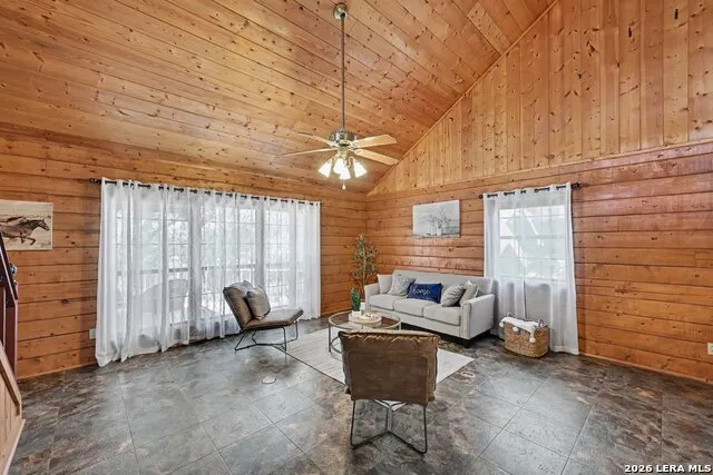 140 Teal Rdg Canyon Lake, TX 78133