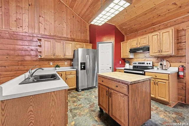 140 Teal Rdg Canyon Lake, TX 78133