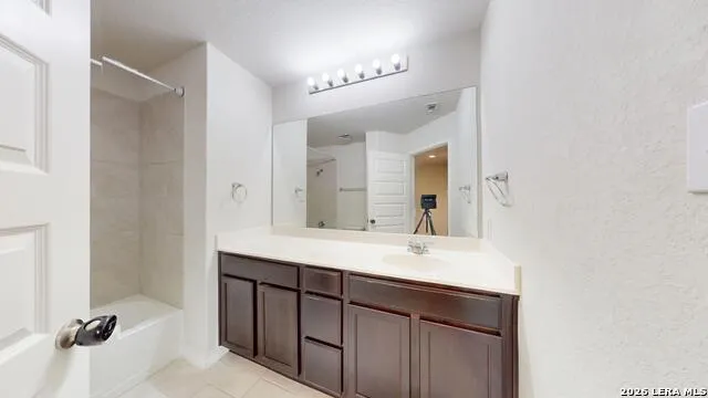 116 Country Cibolo, TX 78108