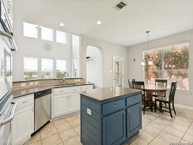 822 Tiger Lily San Antonio, TX 78260