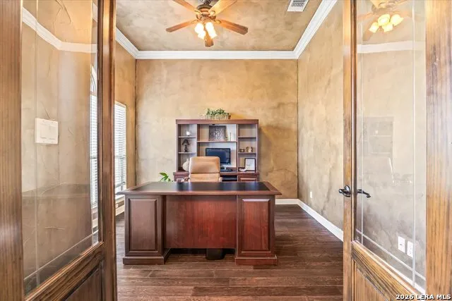 160 ABREGO LAKE DR Floresville, TX 78114