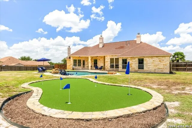 160 ABREGO LAKE DR Floresville, TX 78114