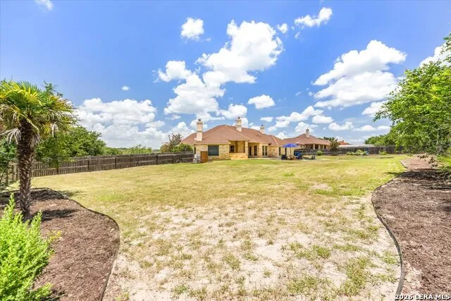 160 ABREGO LAKE DR Floresville, TX 78114