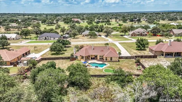 160 ABREGO LAKE DR Floresville, TX 78114