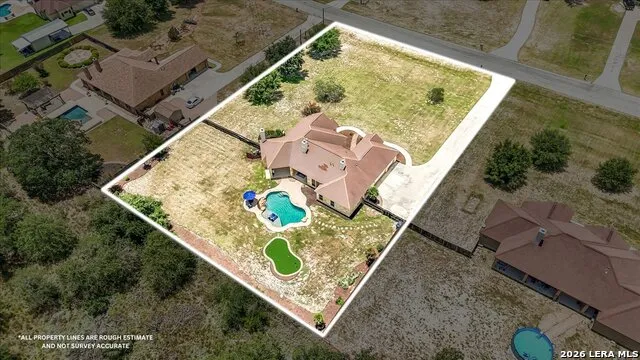 160 ABREGO LAKE DR Floresville, TX 78114