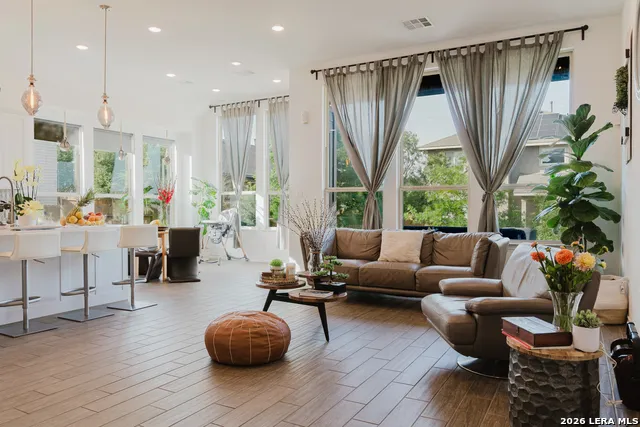12184 Tower Forest San Antonio, TX 78253