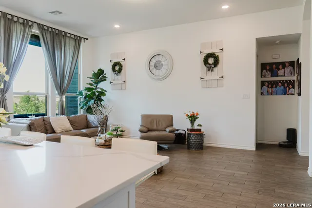 12184 Tower Forest San Antonio, TX 78253