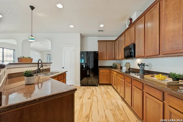 1306 Sun Gdn San Antonio, TX 78245