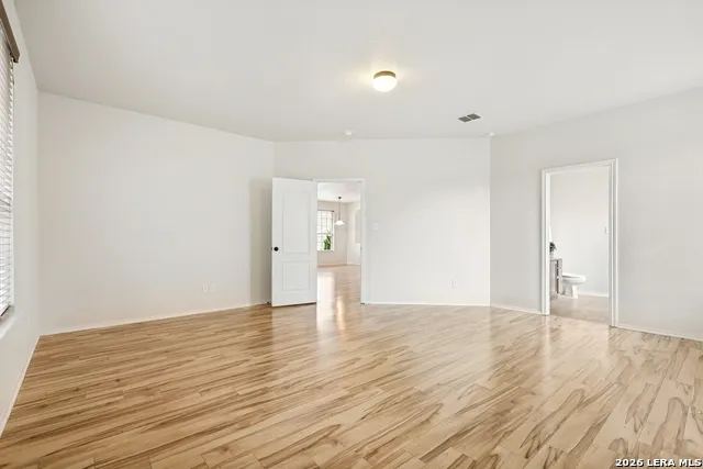 1306 Sun Gdn San Antonio, TX 78245