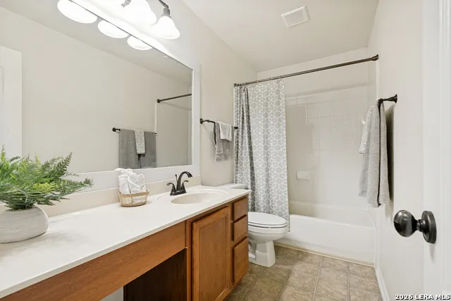 1306 Sun Gdn San Antonio, TX 78245