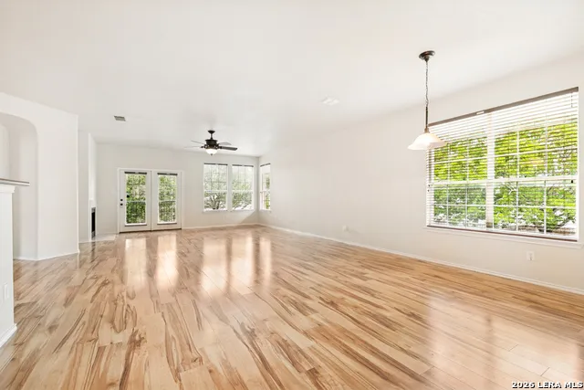 1306 Sun Gdn San Antonio, TX 78245