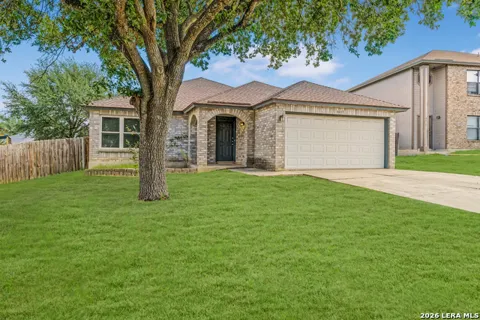 8015 CHESTNUT GATE DR