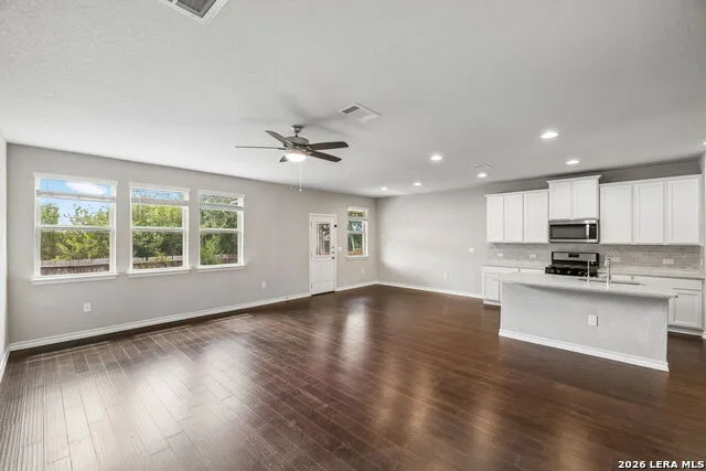 8624 Dove Pass San Antonio, TX 78254