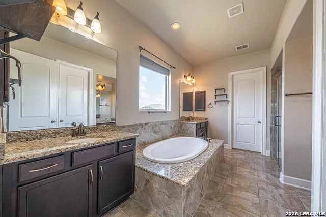 27815 CAZADOR TRL San Antonio, TX 78260