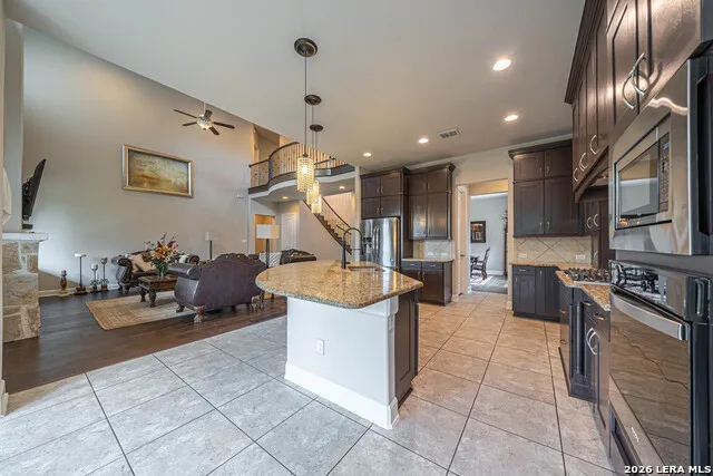 27815 CAZADOR TRL San Antonio, TX 78260