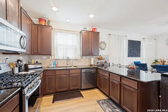 6310 HIBISCUS FLS San Antonio, TX 78218