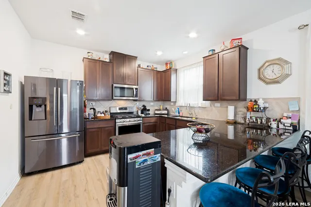 6310 HIBISCUS FLS San Antonio, TX 78218