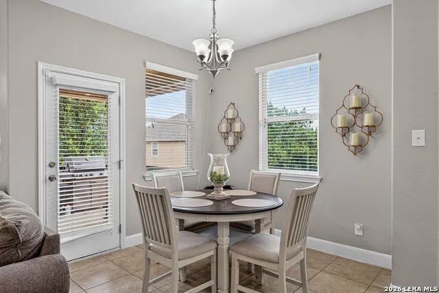 3319 VALLEY CRK San Antonio, TX 78261