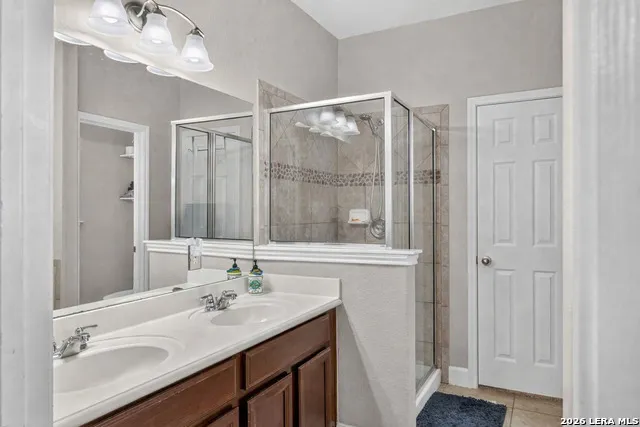 3319 VALLEY CRK San Antonio, TX 78261