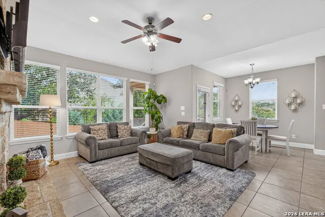 3319 VALLEY CRK San Antonio, TX 78261