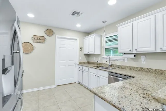 20051 SENIOR RD Von Ormy, TX 78073