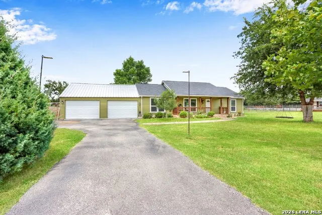 20051 SENIOR RD Von Ormy, TX 78073