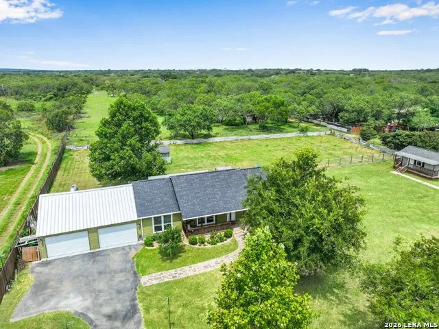 20051 SENIOR RD Von Ormy, TX 78073