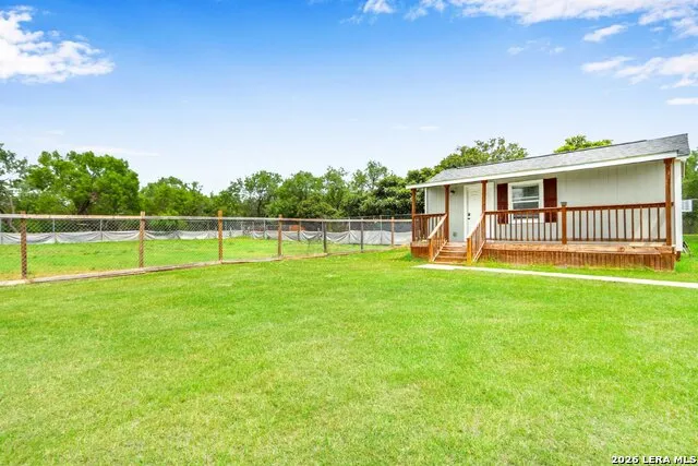 20051 SENIOR RD Von Ormy, TX 78073