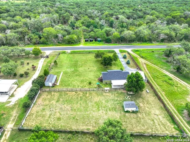 20051 SENIOR RD Von Ormy, TX 78073