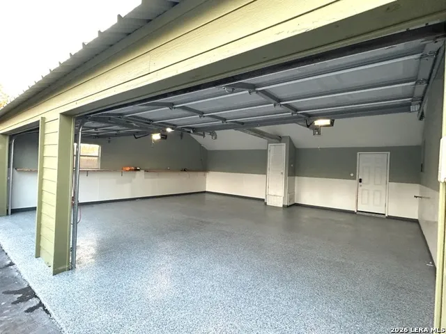 20051 SENIOR RD Von Ormy, TX 78073