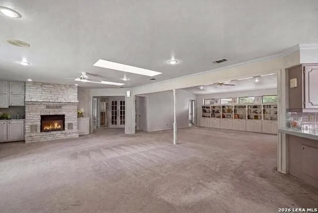 1633 WILLOW CREEK RD Seguin, TX 78155