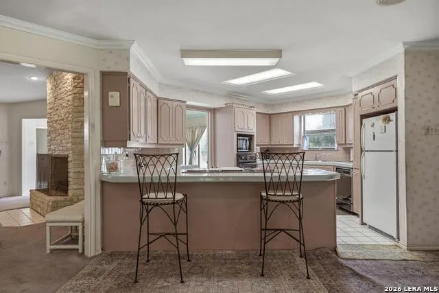 1633 WILLOW CREEK RD Seguin, TX 78155