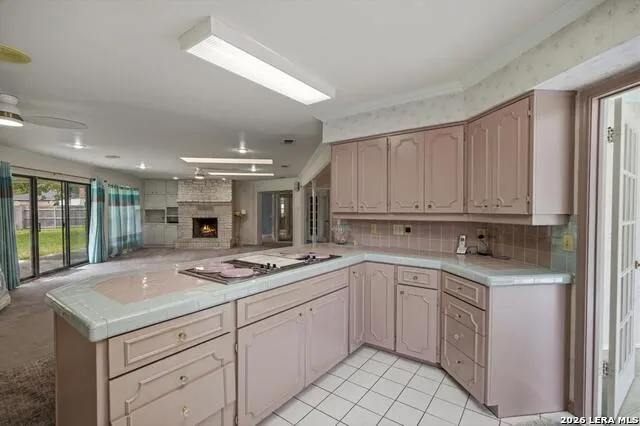 1633 WILLOW CREEK RD Seguin, TX 78155